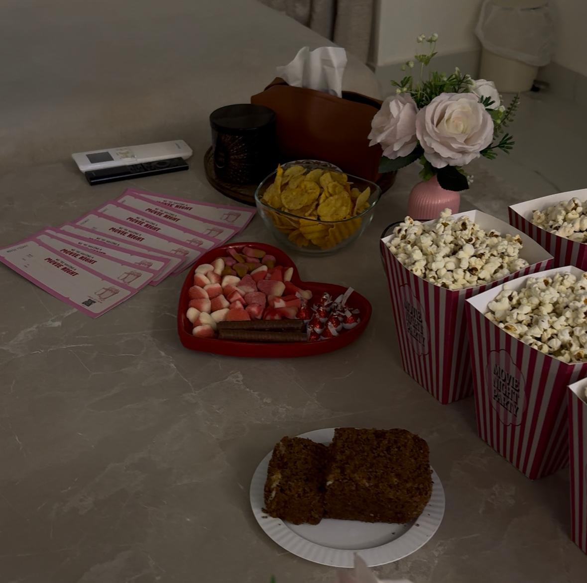 Girls Movie Night Gathering Set