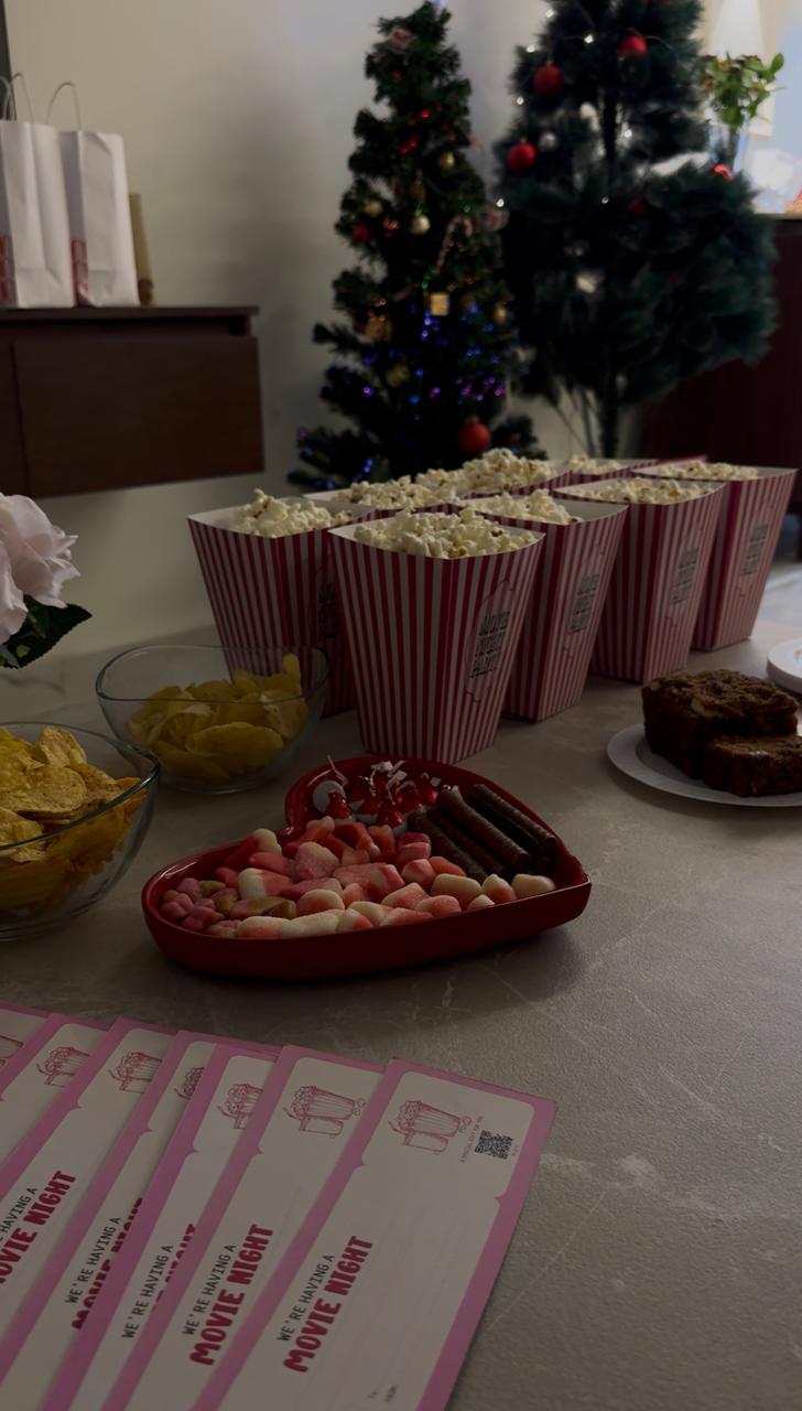 Girls Movie Night Gathering Set